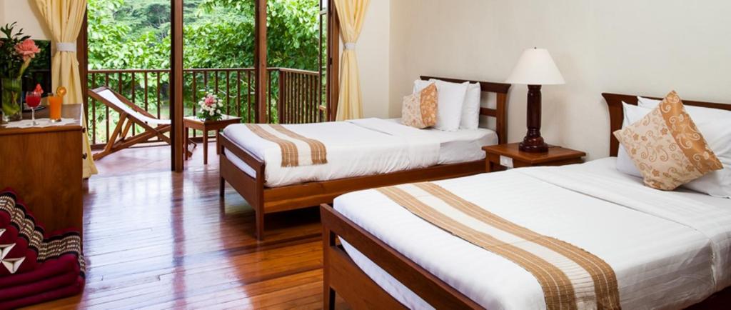 Riverhouse Resort