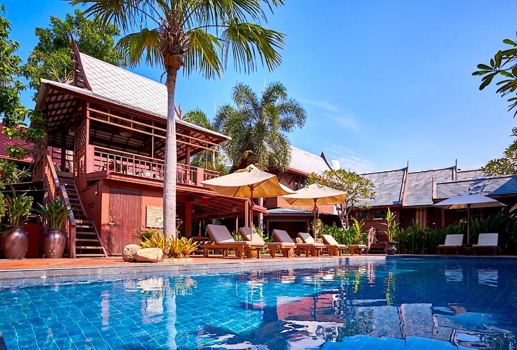 Ruen Kanok Thai House photo 5