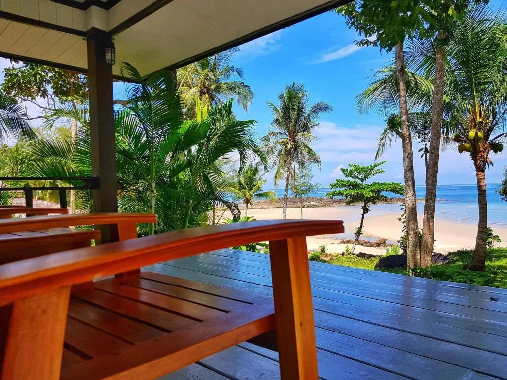 S Beach Resort photo 1
