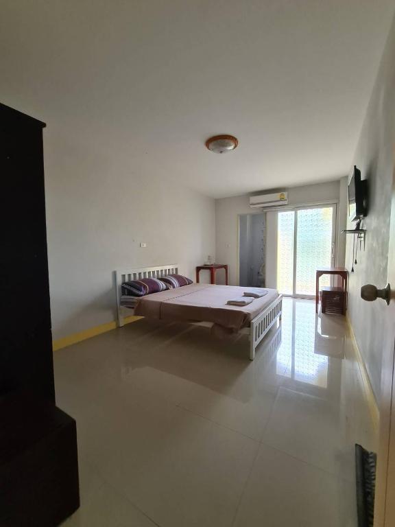 S Diamond Apartment photo 5