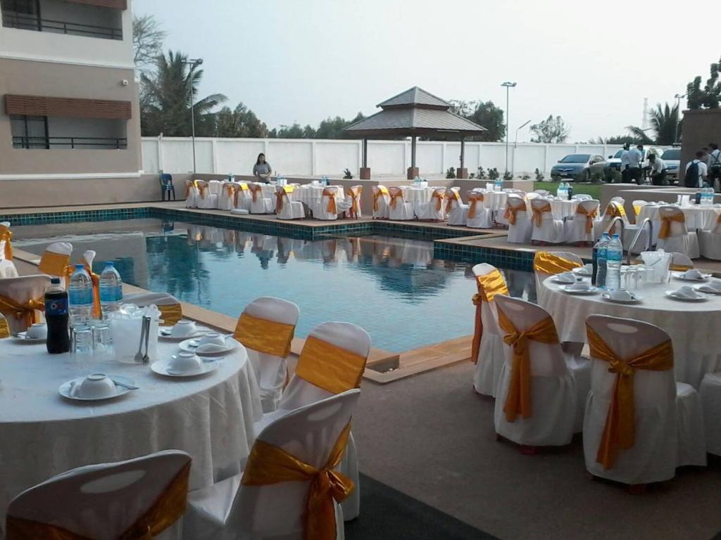 S-Tawan Hotel & Convention photo 4