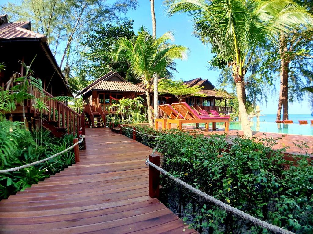 Salad Hut Resort photo 3