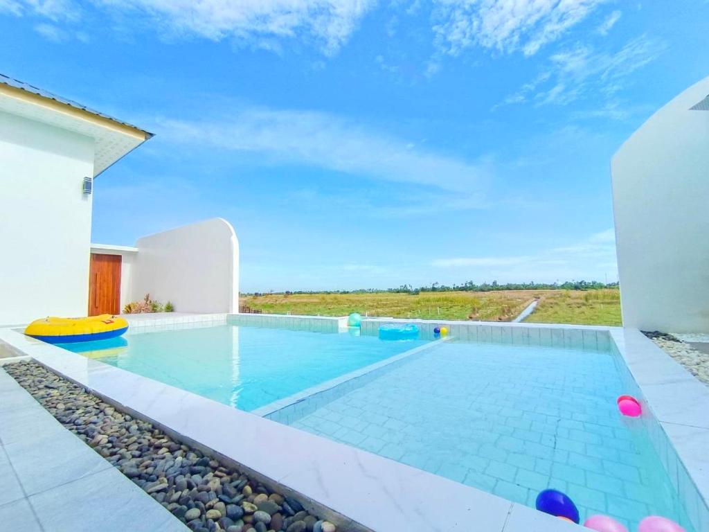 Santra Pool Villa