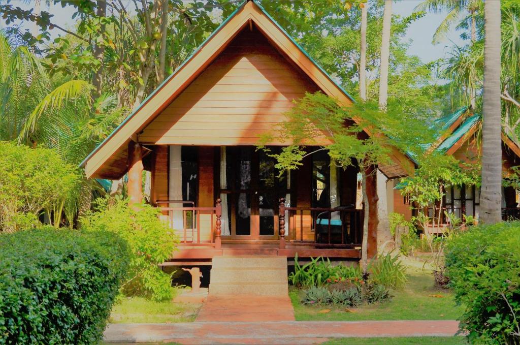 Sayang Beach Resort photo 1