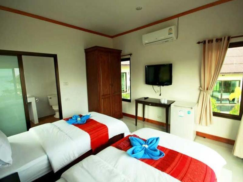 Sea Breeze @ Koh Mak photo 3