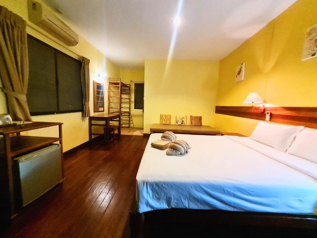 Sea Scene Resort photo 1