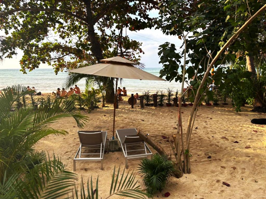 Secret Beach Bungalows photo 5