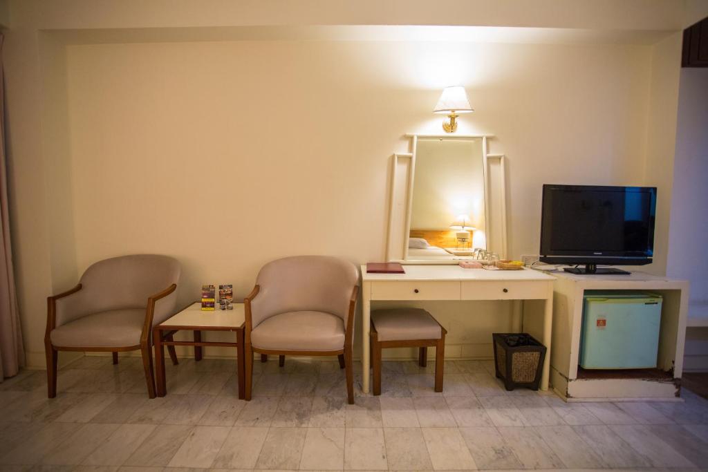 Seeharaj Hotel photo 4