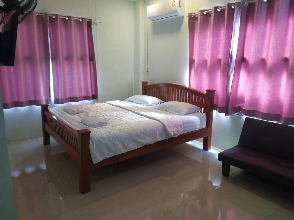 Sisaket PonTaWin Budget Inn photo 4