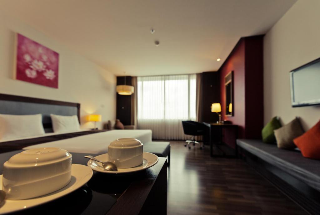 Sunee Grand Hotel&Convention Center photo 2