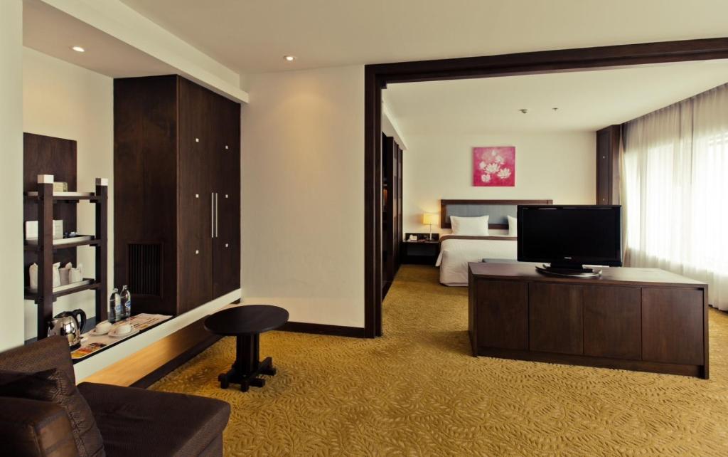 Sunee Grand Hotel&Convention Center photo 4