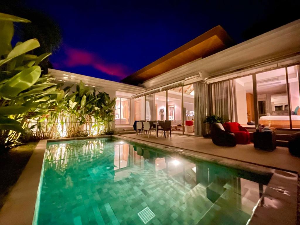 Tropical Villa with Private Pool, Phuket