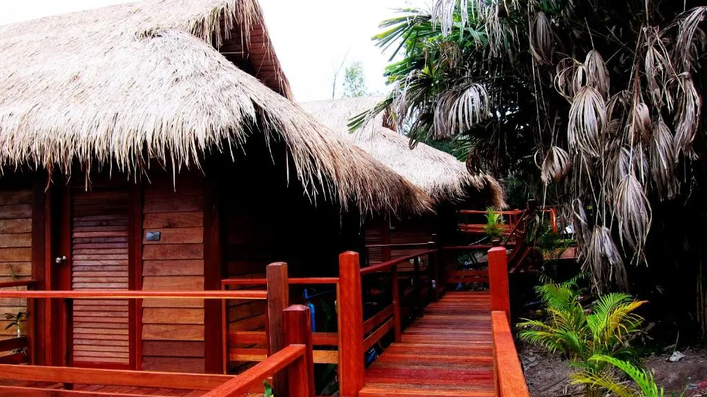 Ten Moons Lipe Resort photo 5