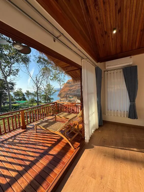 Ten Moons Sunset Villas photo 4