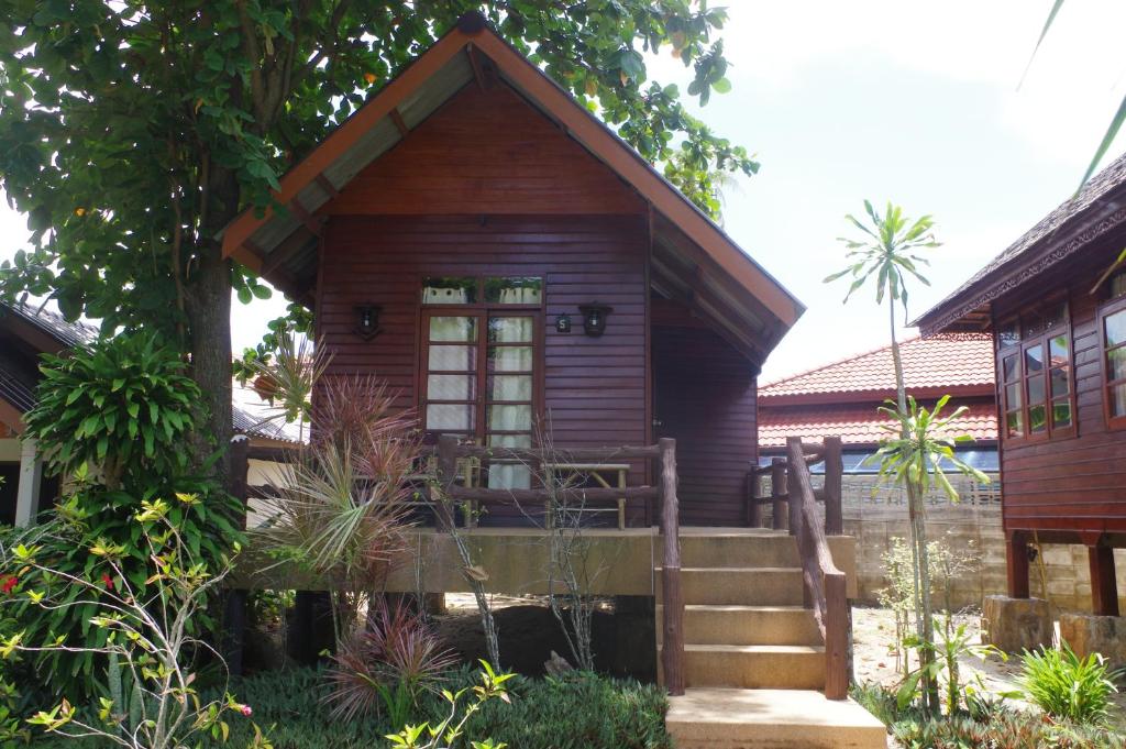 Thai House Beach Resort photo 2