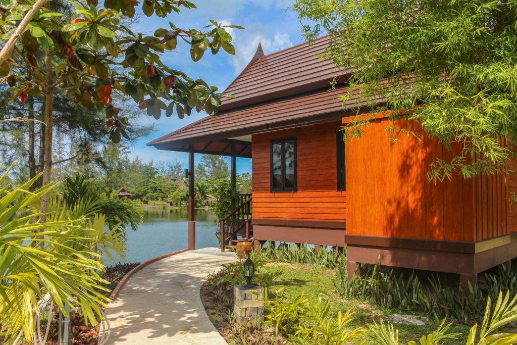 ThaiLife Wellness and Meditation Resort photo 1