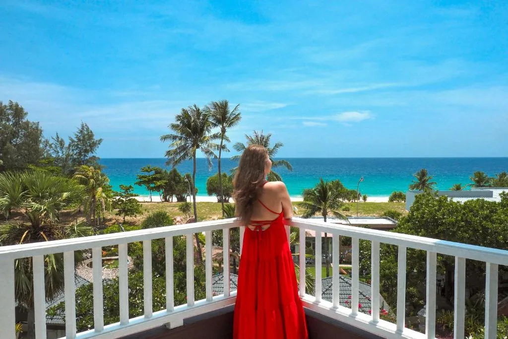Thavorn Palm Beach Resort