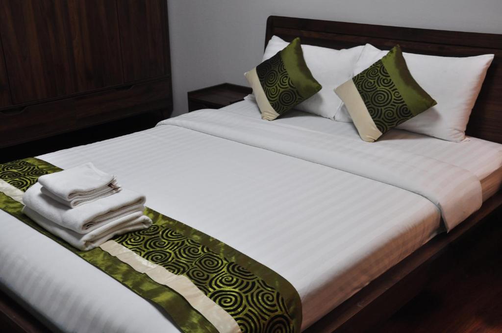 The Bedrooms Maeklong and Services Apartment