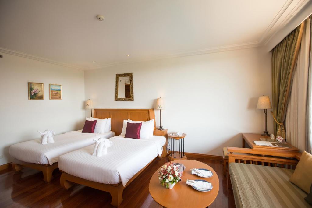 The Imperial River House Resort photo 3