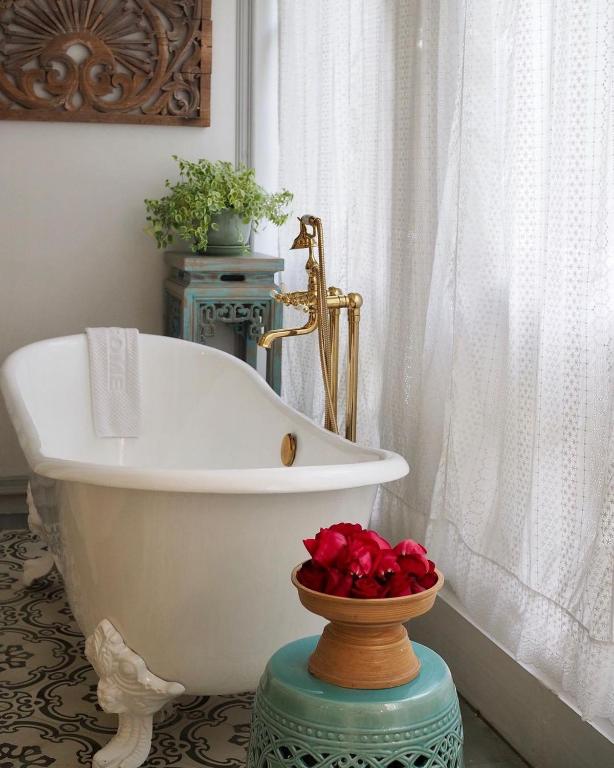 The Inside House photo 4