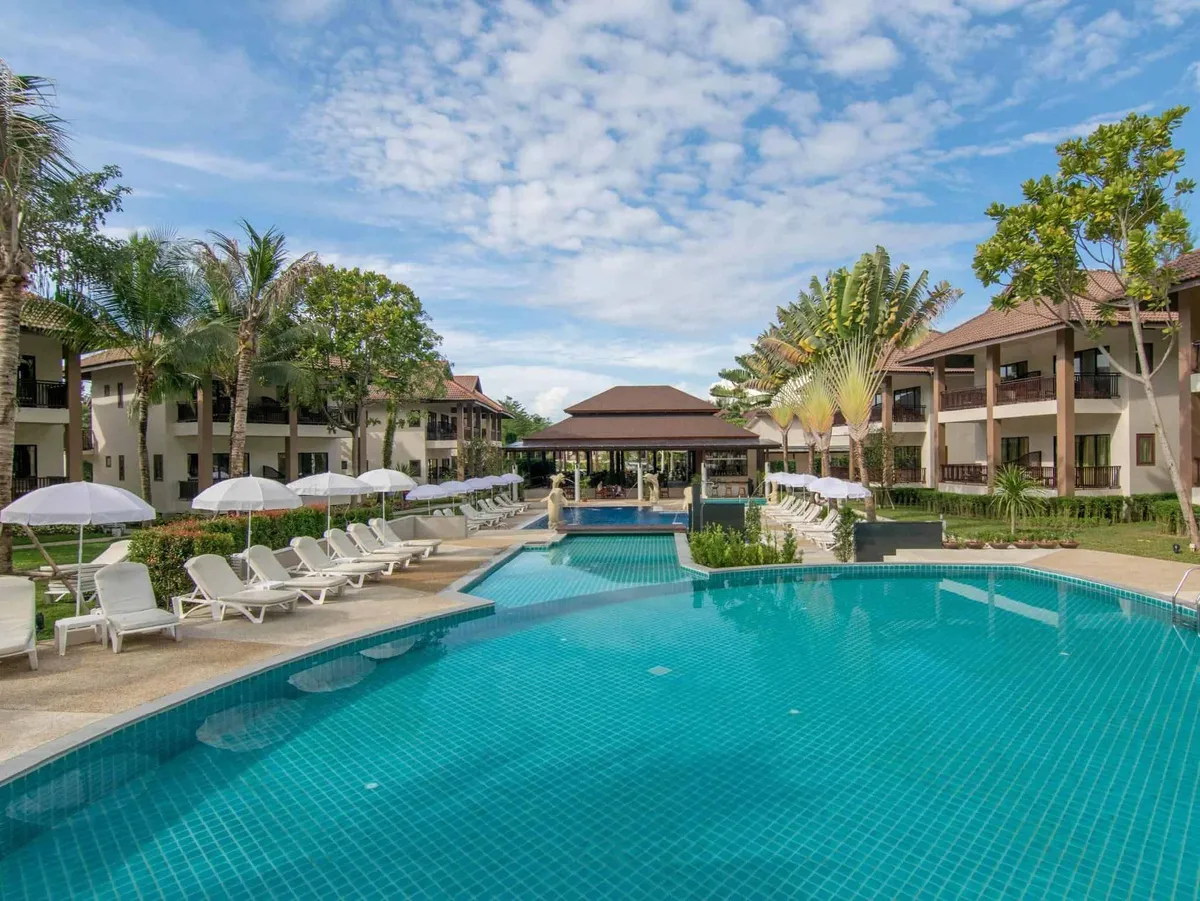 The Leaf Oceanside by Katathani Resort