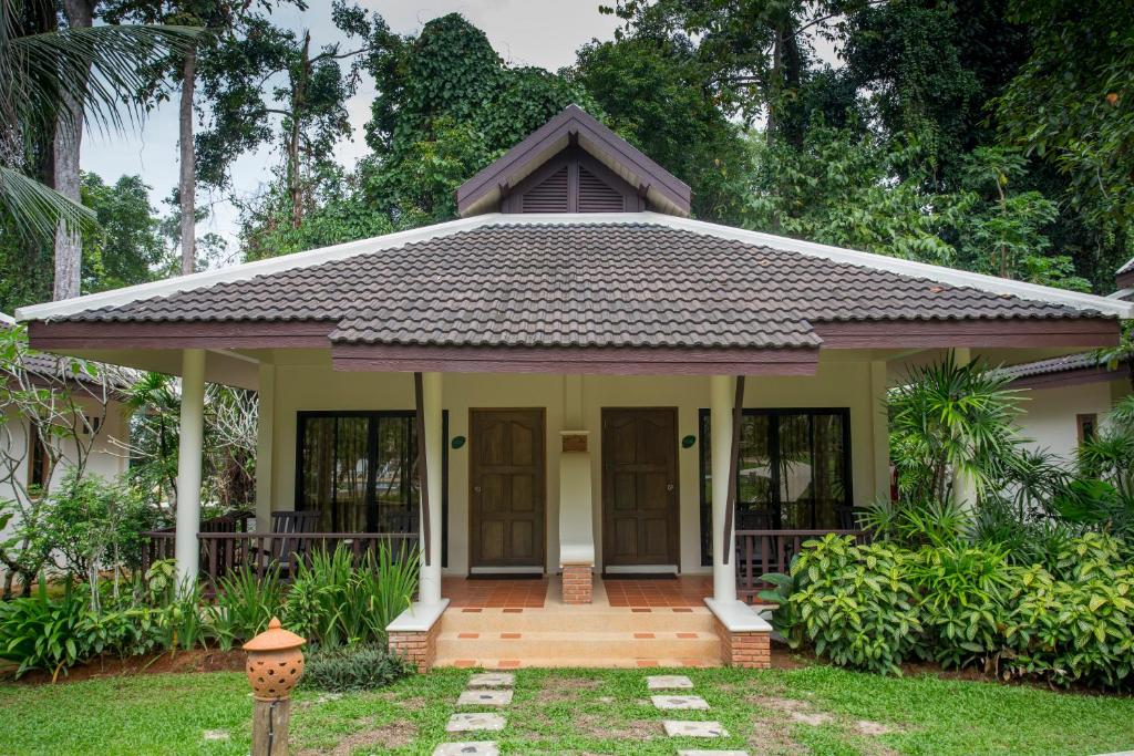 The Leaf on the Sands by Katathani Resort photo 2