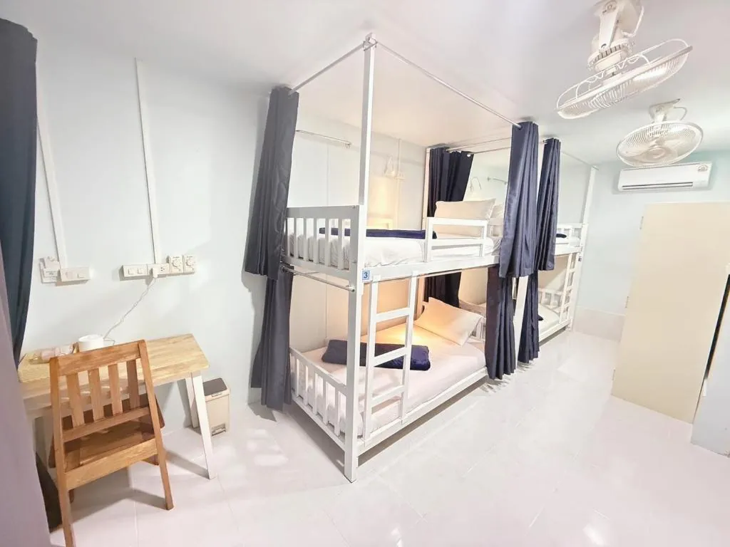 The One Hostel Phi Phi Island photo 4