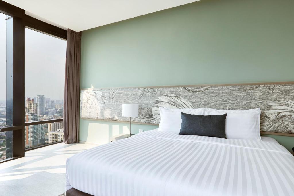 The Quarter Ari by UHG photo 5