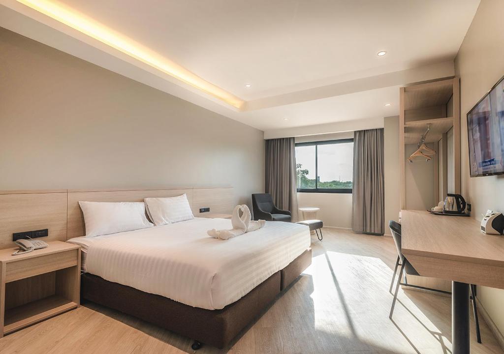 The Rich Hotel