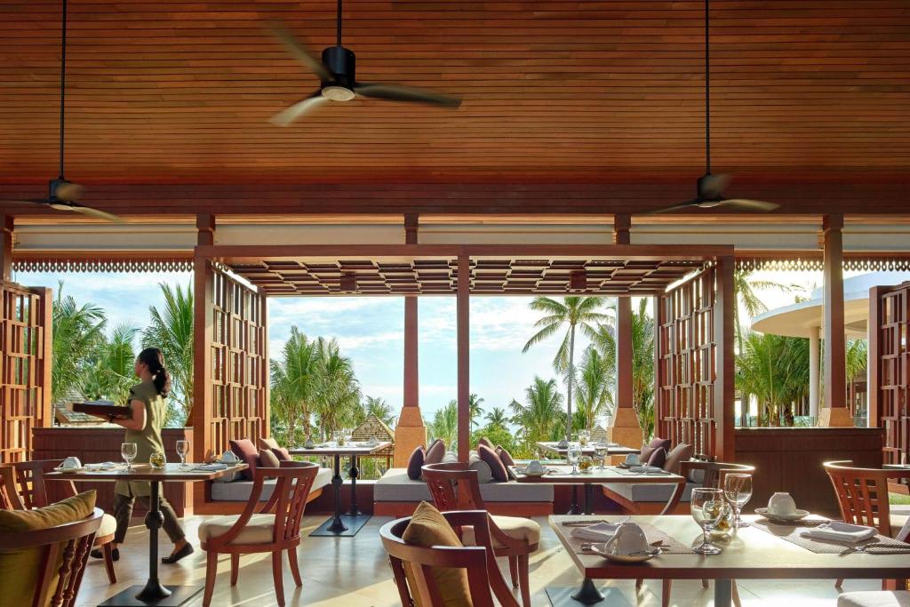 The Ritz-Carlton, Koh Samui photo 5
