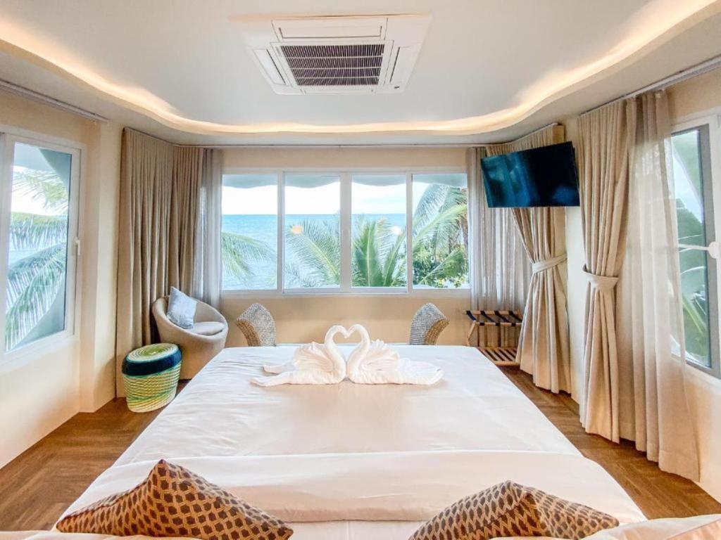 The Rock Samui Beachfront Resort photo 2