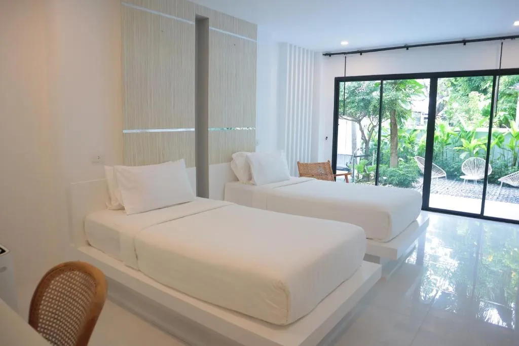 Ton Sai Tropical Phi Phi Island photo 3
