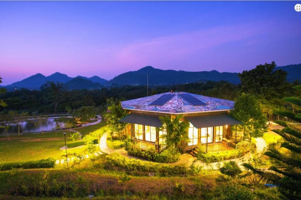 TonSilp Art Home photo 3