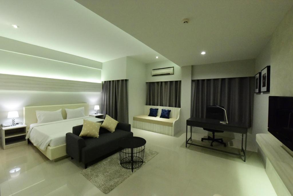 Trendy Hotel photo 4