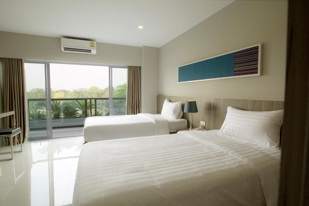 V Hotel Ubon Ratchathani photo 1
