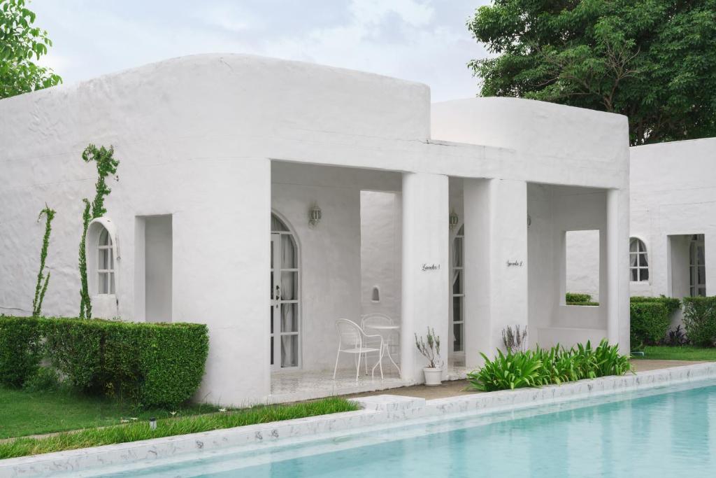 Villa La Flora Kanchanaburi photo 3