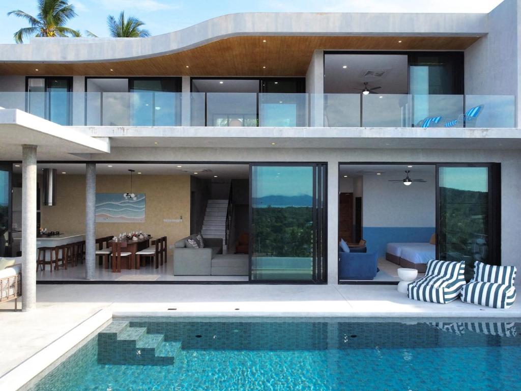 Villa La Lay by S&P Villa Management