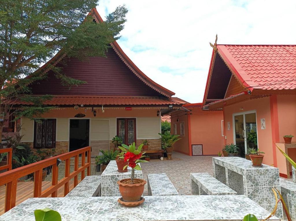 Vimanmek Resort