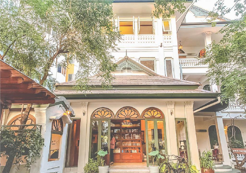 Yesterday Hotel photo 1