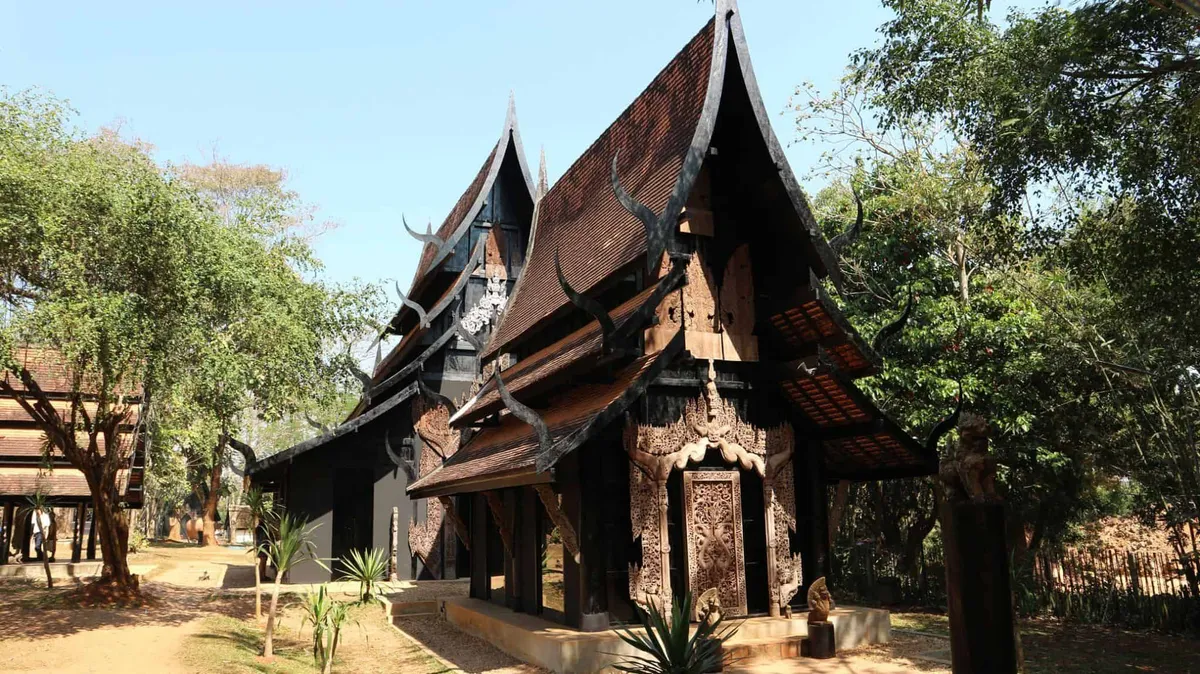 Baan Dam Museum
