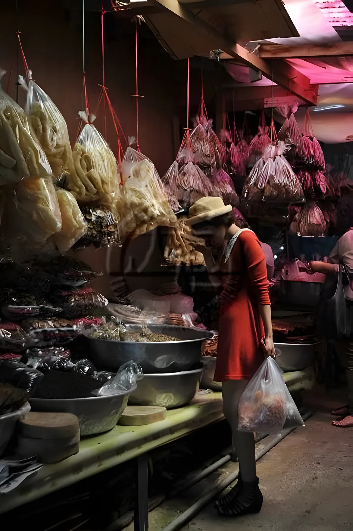 Ban Hat Lek Border Market