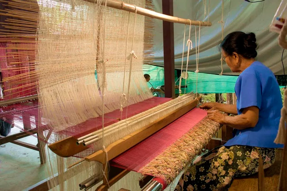 Ban Khok Mo Local Weaving Center