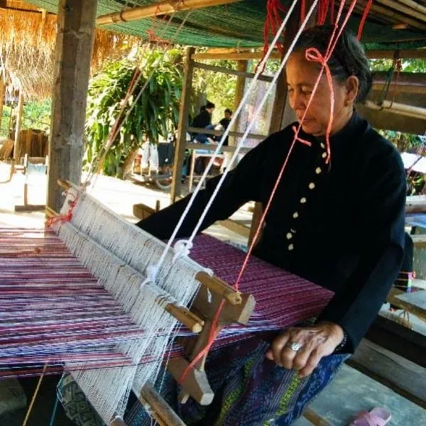 Ban Non Salao Silk Weaving Village