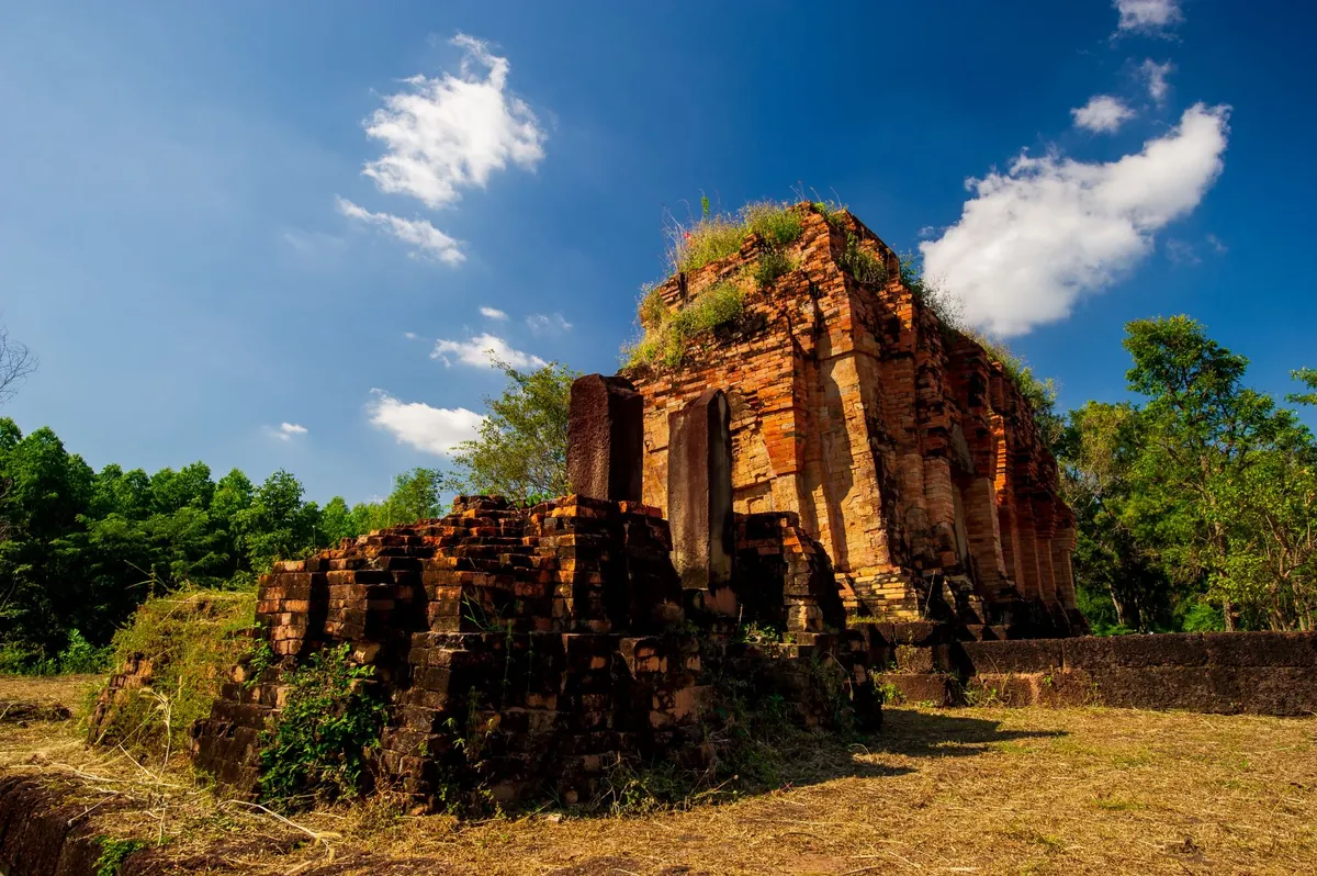 Ban Plai Castle — photo 2