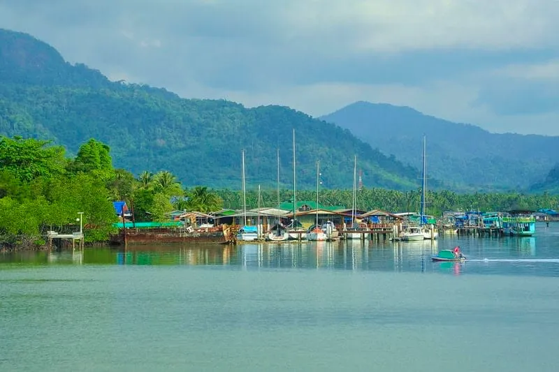 Ban Salak Khok Community