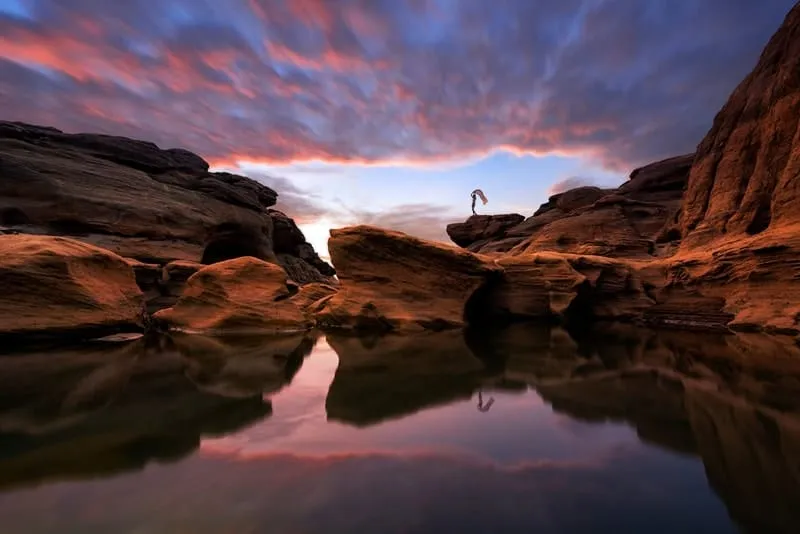 Ban Song Khon, Sam Phan Bok