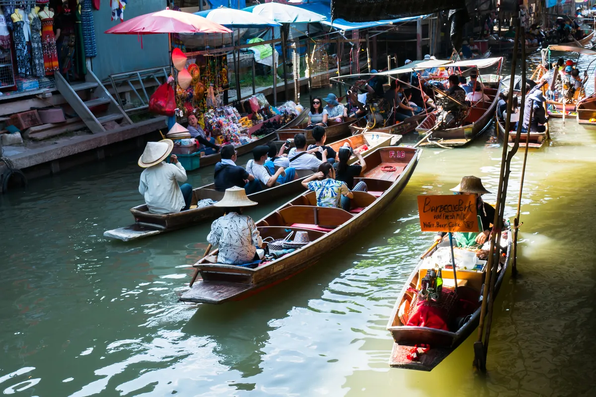 Bang Khla Floating Market