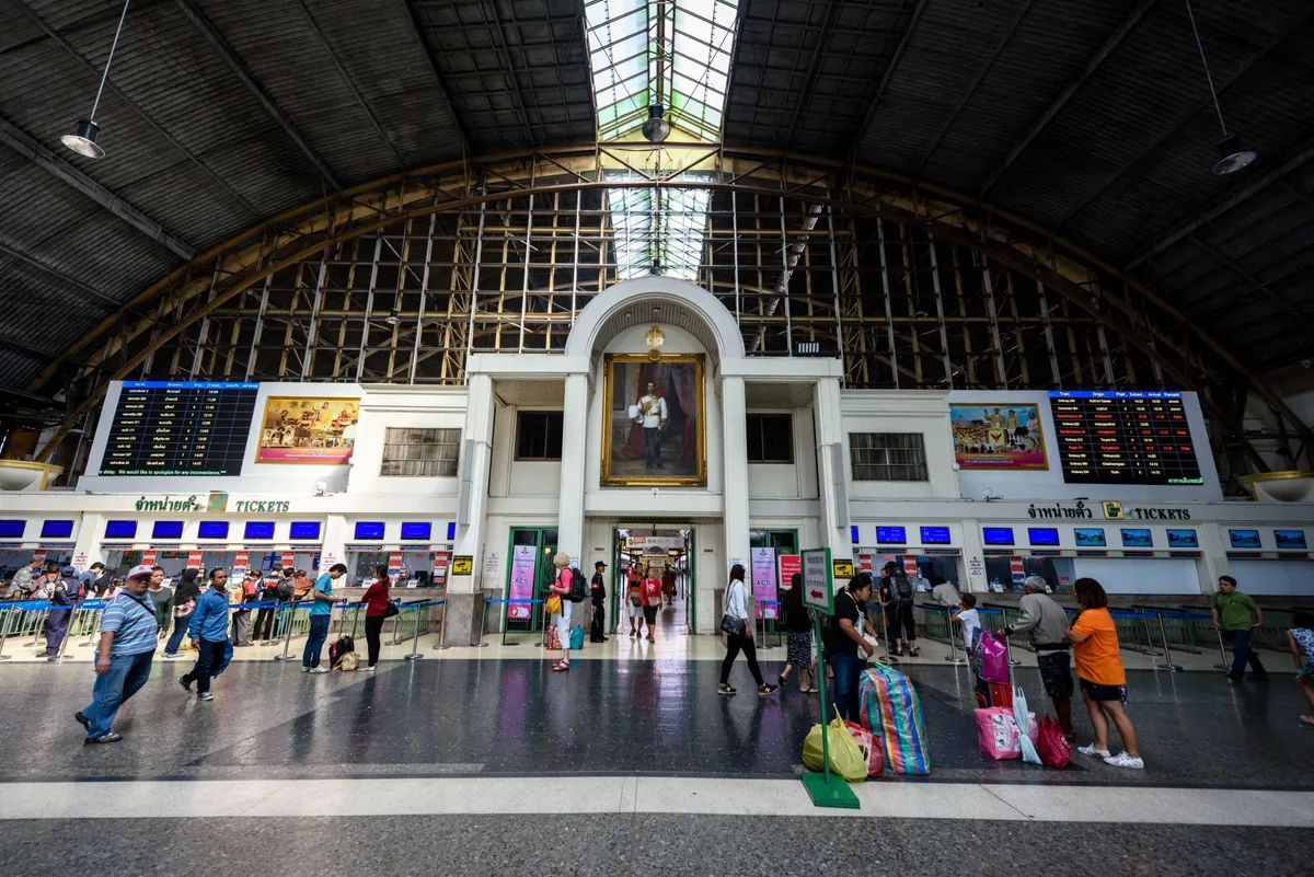 Bangkok Railway Station (Hua Lamphong) — photo 2