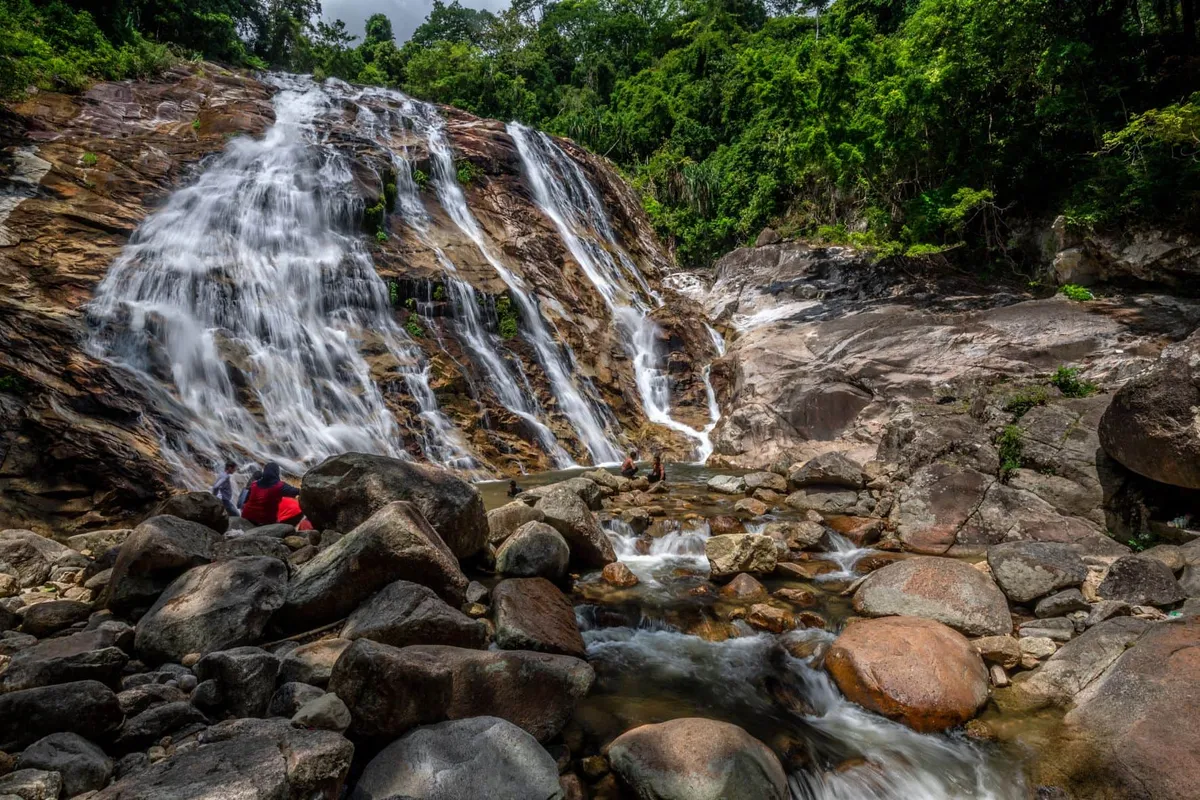 Budo-Su-ngai Padi National Park (Pacho Waterfall)