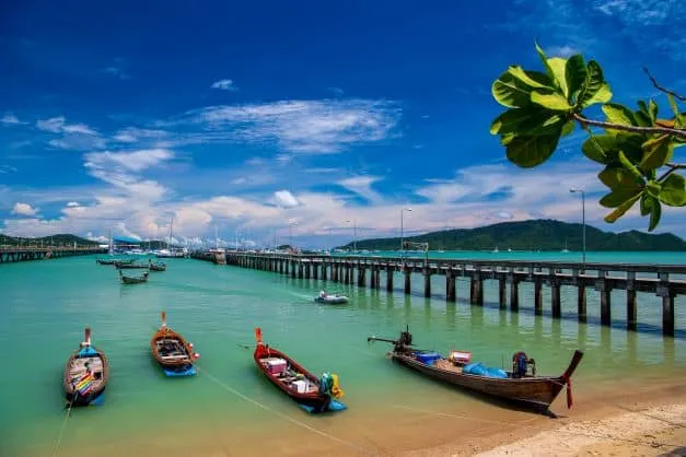 Chalong Bay (Ao Chalong)